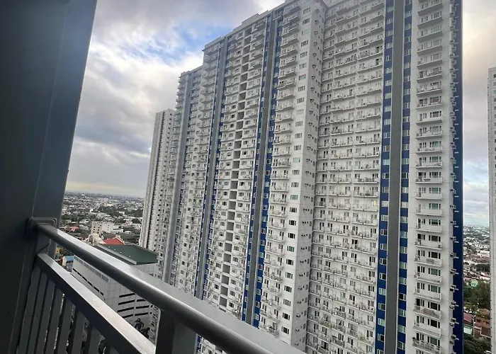 Aparthotel Fern At Grass Residences Sm North, Quezon